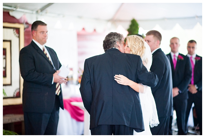 3_ceremony > DylanJordan_countryfarm_virginia_wedding_photographer-7_web