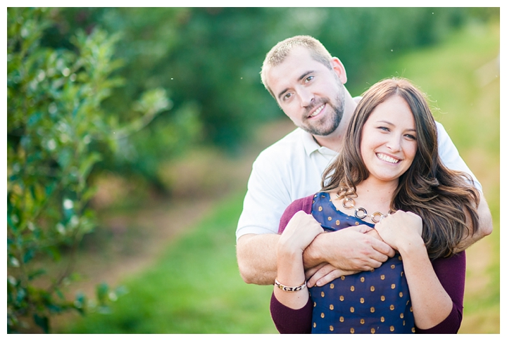 TravisAmanda_BarrelOakWinery_Fall_Engagement_Virginia_Photographer-16_web