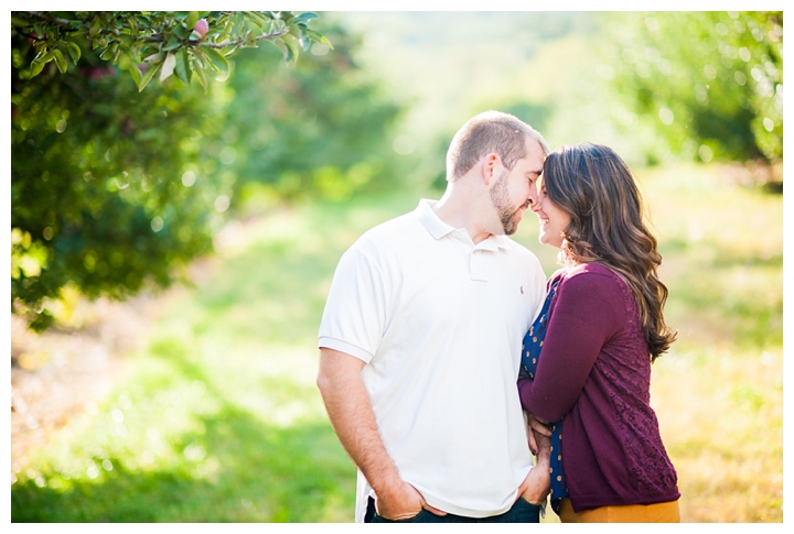 TravisAmanda_BarrelOakWinery_Fall_Engagement_Virginia_Photographer-4_web