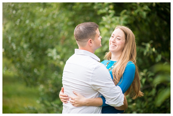 JustinLauren_hartlands_orchard_fall_engagement_photographer-28_web