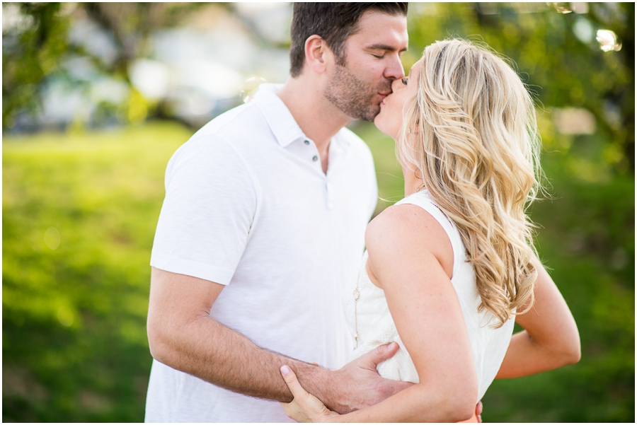 sky_meadows_park_farm_virginia_engagement_photographer_-19_web