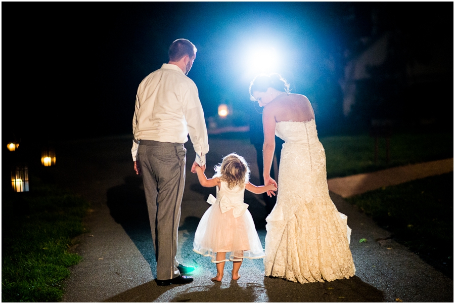 8-travis_amanda_rosemont_manor_virginia_wedding_photographer-22_web