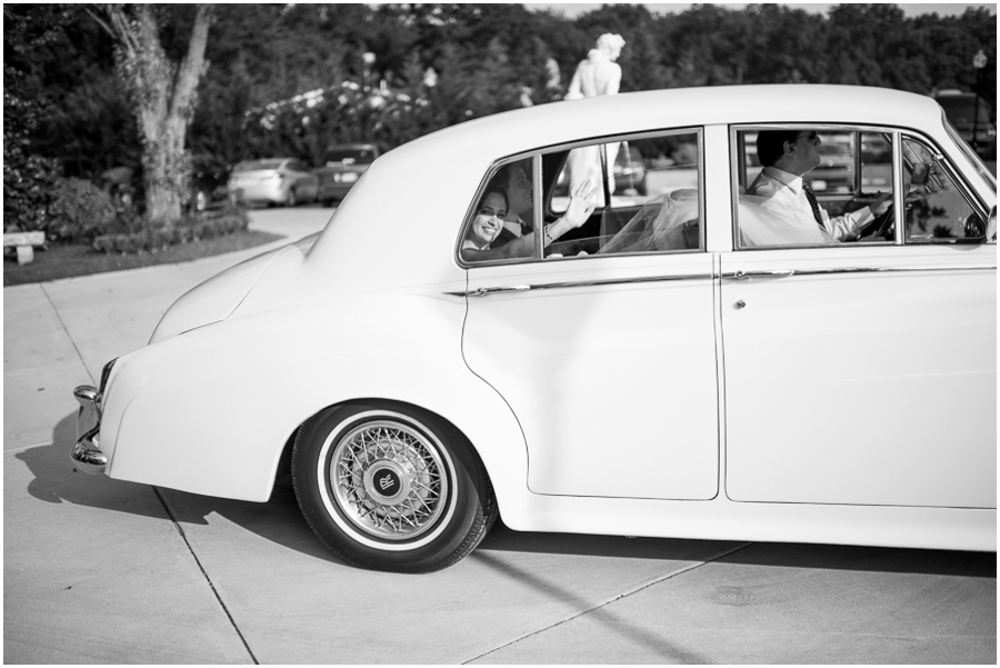 9-jared_brittany_morais_vineyard_virginia_wedding_photographer-35_web