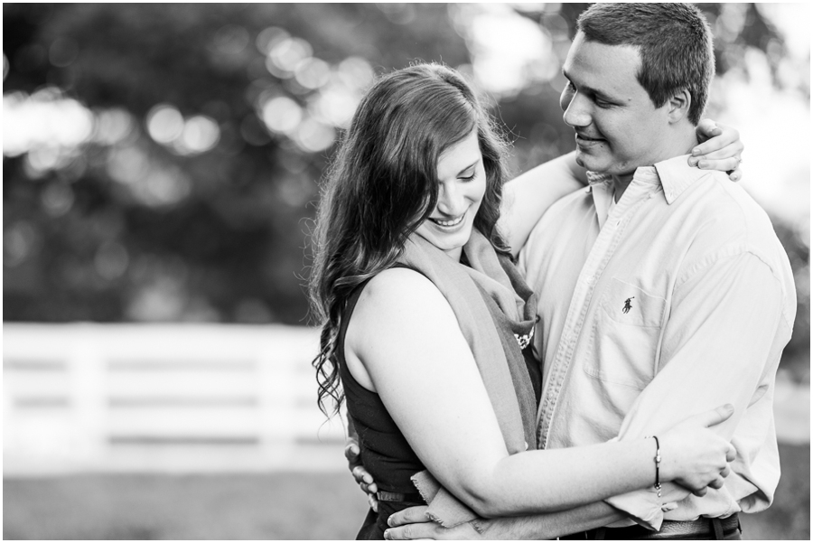 kevin_sara_warrenton_virginia_farm_engagement_photographer-12_web