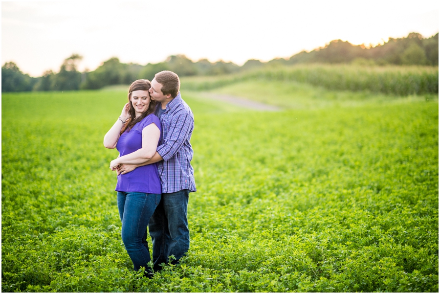 kevin_sara_warrenton_virginia_farm_engagement_photographer-41_web