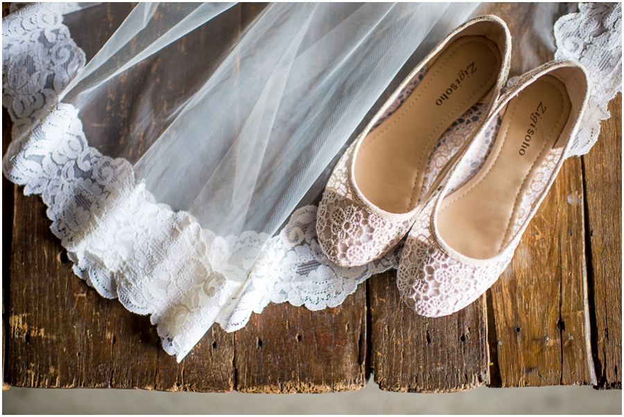1-kevin_sara_winery_bull_run_virginia_wedding_photographer-5_web