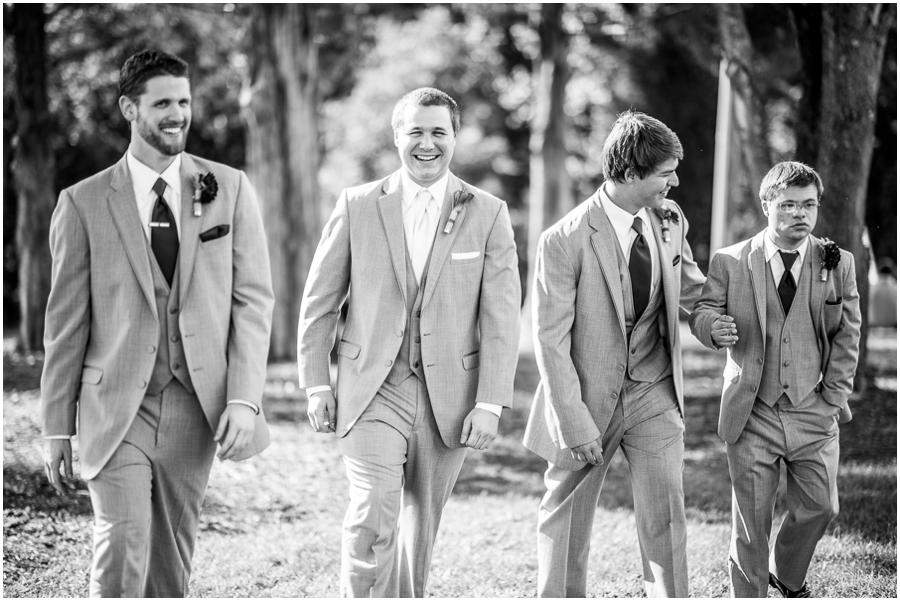 4-kevin_sara_winery_bull_run_virginia_wedding_photographer-6_web