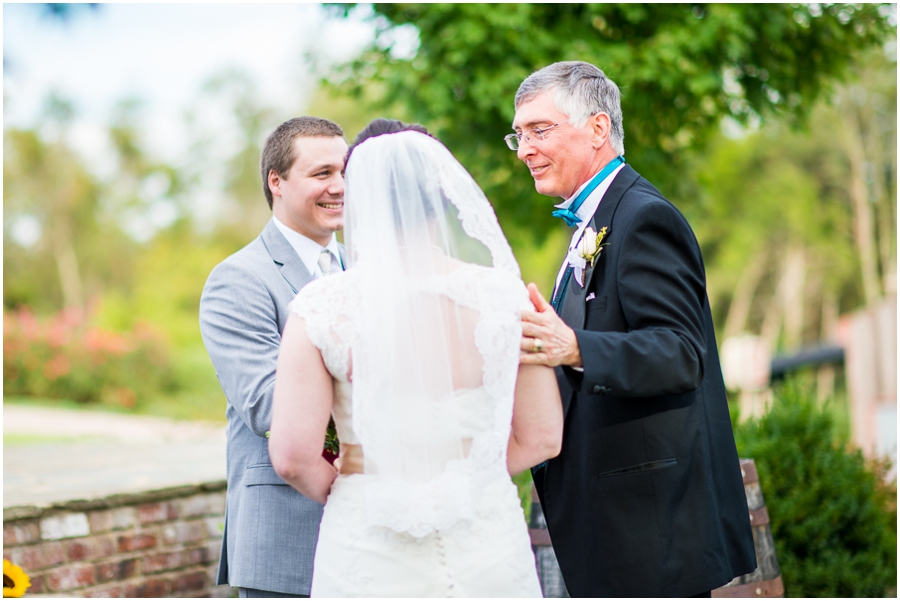5-kevin_sara_winery_bull_run_virginia_wedding_photographer-10_web