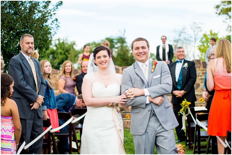 5-kevin_sara_winery_bull_run_virginia_wedding_photographer-18_web