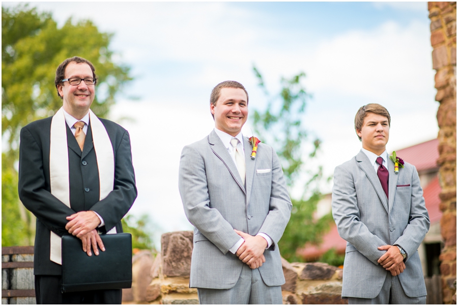 5-kevin_sara_winery_bull_run_virginia_wedding_photographer-7_web