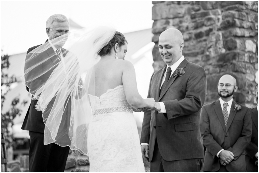 3-kenny_allison_winery_bull_run_virginia_wedding_photographer-9_web
