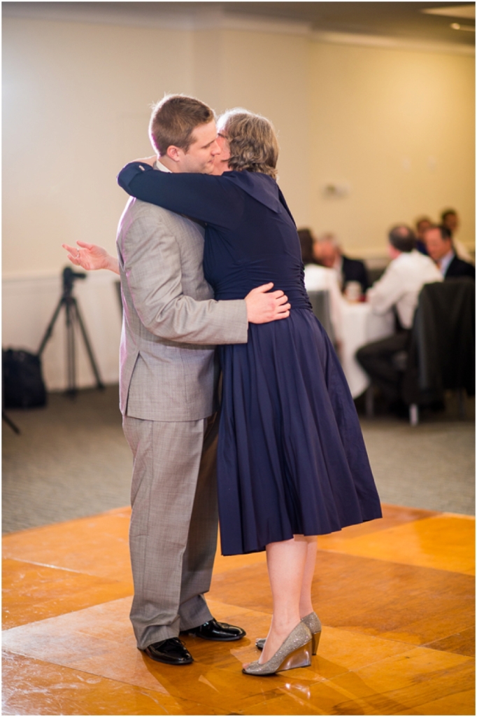 8-nate_theresa_clifton_virginia_wedding_photographer-5_web