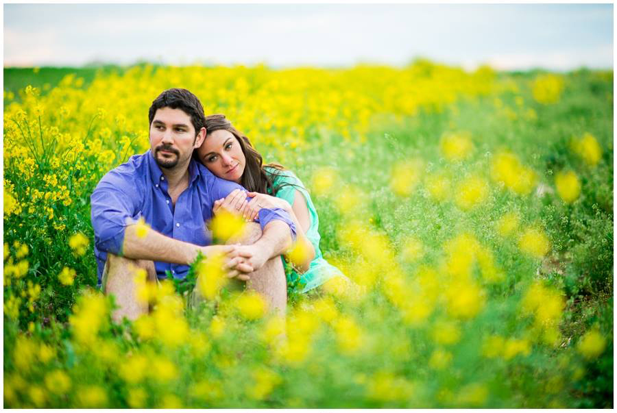 Virginia Wedding Engagement Photographer | Warrenton Farm Flower Field