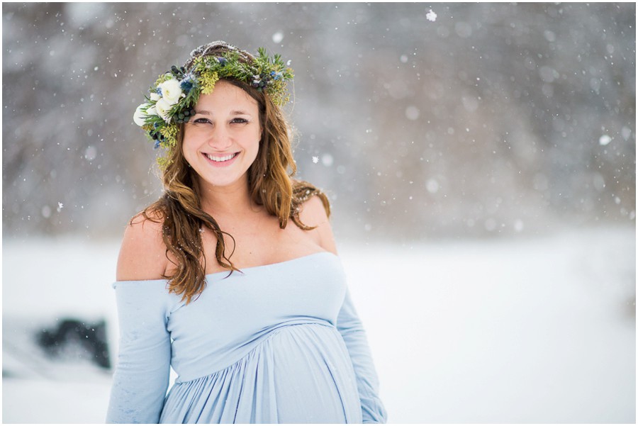 Warrenton, Virginia Photographer Maternity Snow Portraits