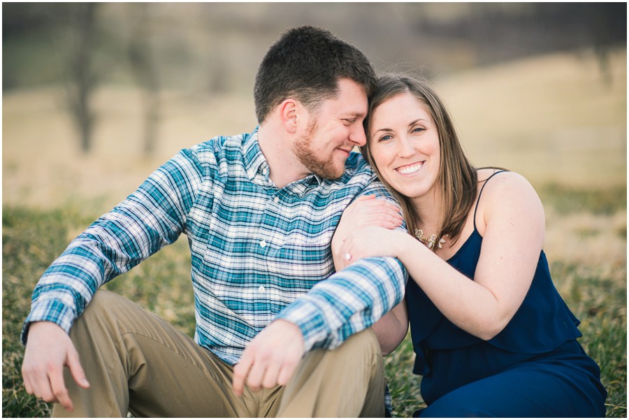 Matt & Taylor | Sky Meadows Park, Warrenton Virginia Engagement Photographer