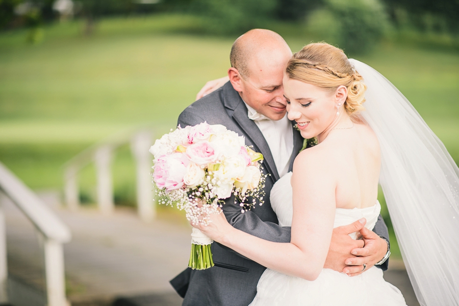 Anthony & Ashley | Fauquier Springs Country Club, Warrenton, Virginia Wedding