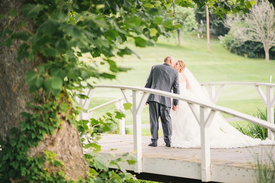Anthony & Ashley | Fauquier Springs Country Club, Warrenton, Virginia Wedding