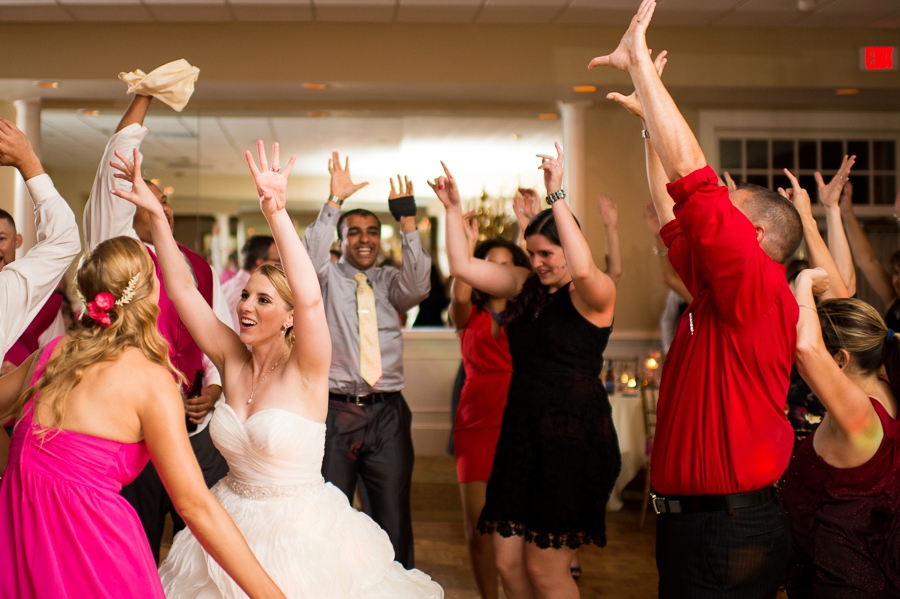 Anthony & Ashley | Fauquier Springs Country Club, Warrenton, Virginia Wedding