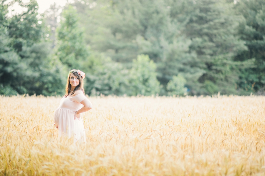 Emily | Fredericksburg, Virginia Battlefields Maternity Portrait Photographer