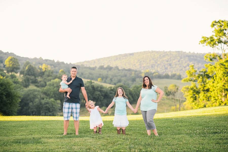 Rich, Jenn & Family | Warrenton, Virginia Family Portrait Photographer