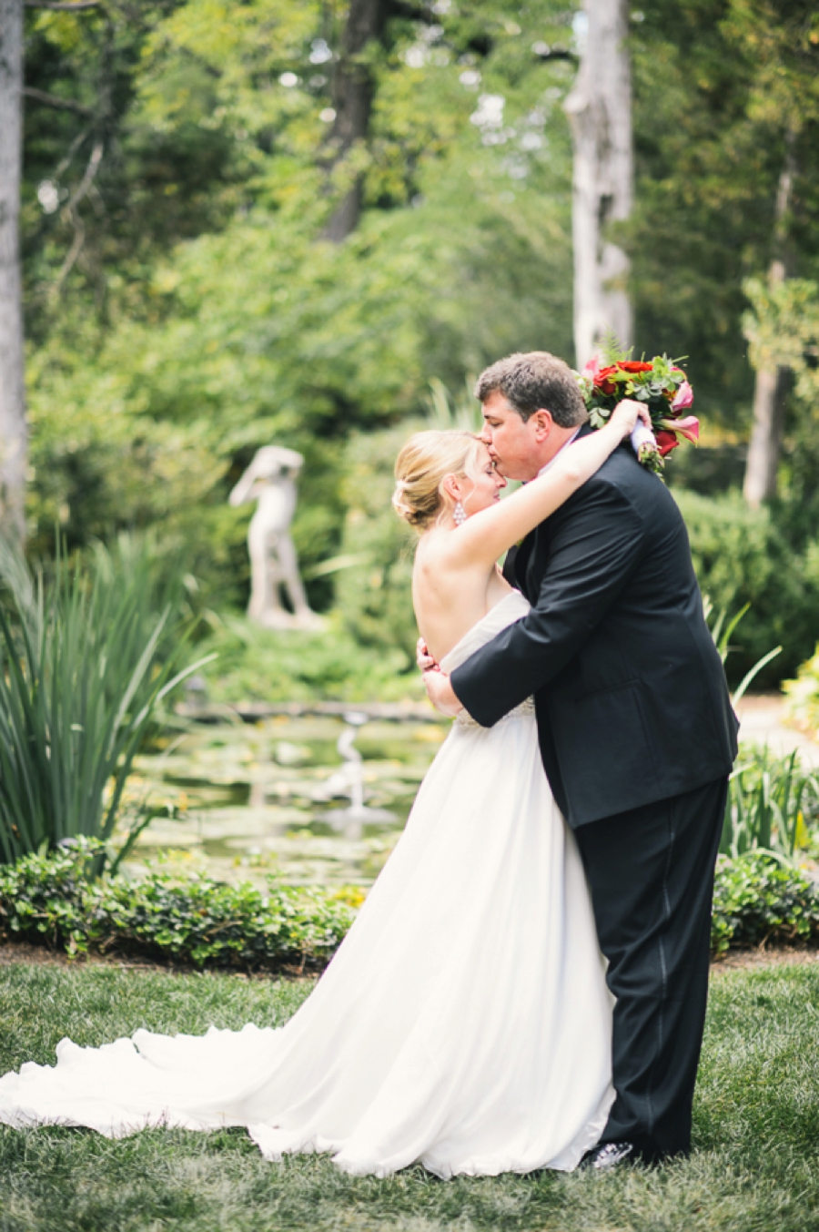 DJ & Bevin | Oatlands Plantation, Leesburg, Virginia Garden Wedding Photographer