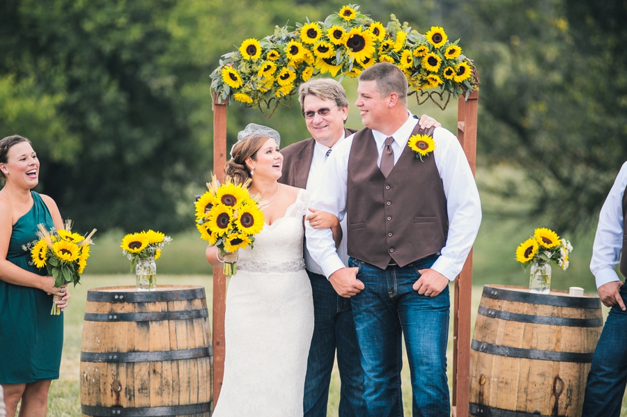 Kyle & Taylor | Warrenton, Virginia Farm Wedding Photographer