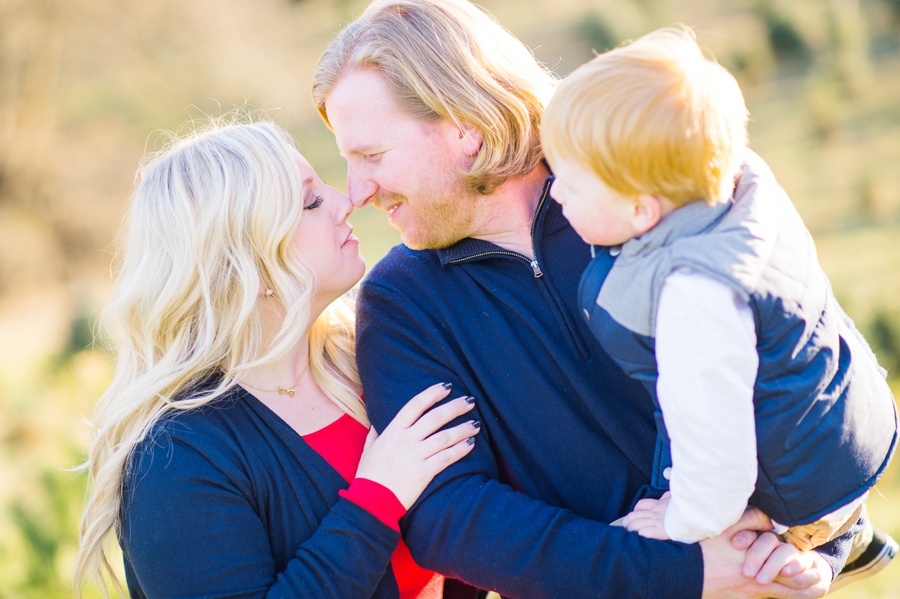 Tirserio Family | Warrenton, Virginia Christmas Tree Farm Portraits