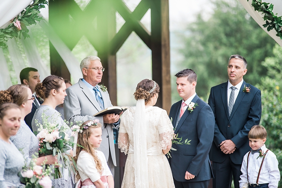 Billy & Courtney | Vintage-Inspired Marshall, Virginia Wedding Photographer