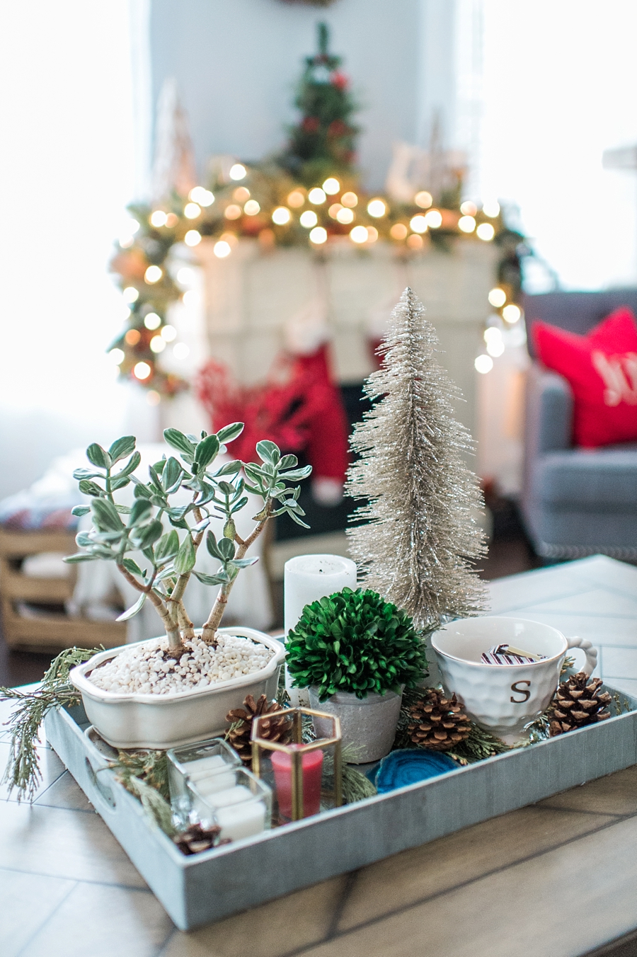 Christmas Decor Ideas for a Townhouse | Living Room, Dining Room and Kitchen