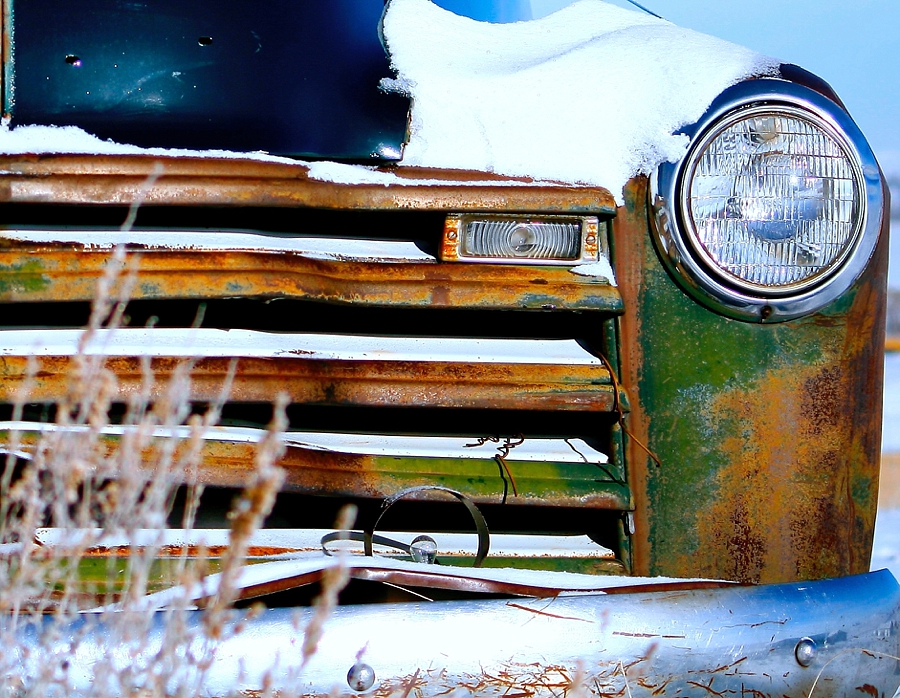 Alex Schloe | Travel Photography | Antique Car