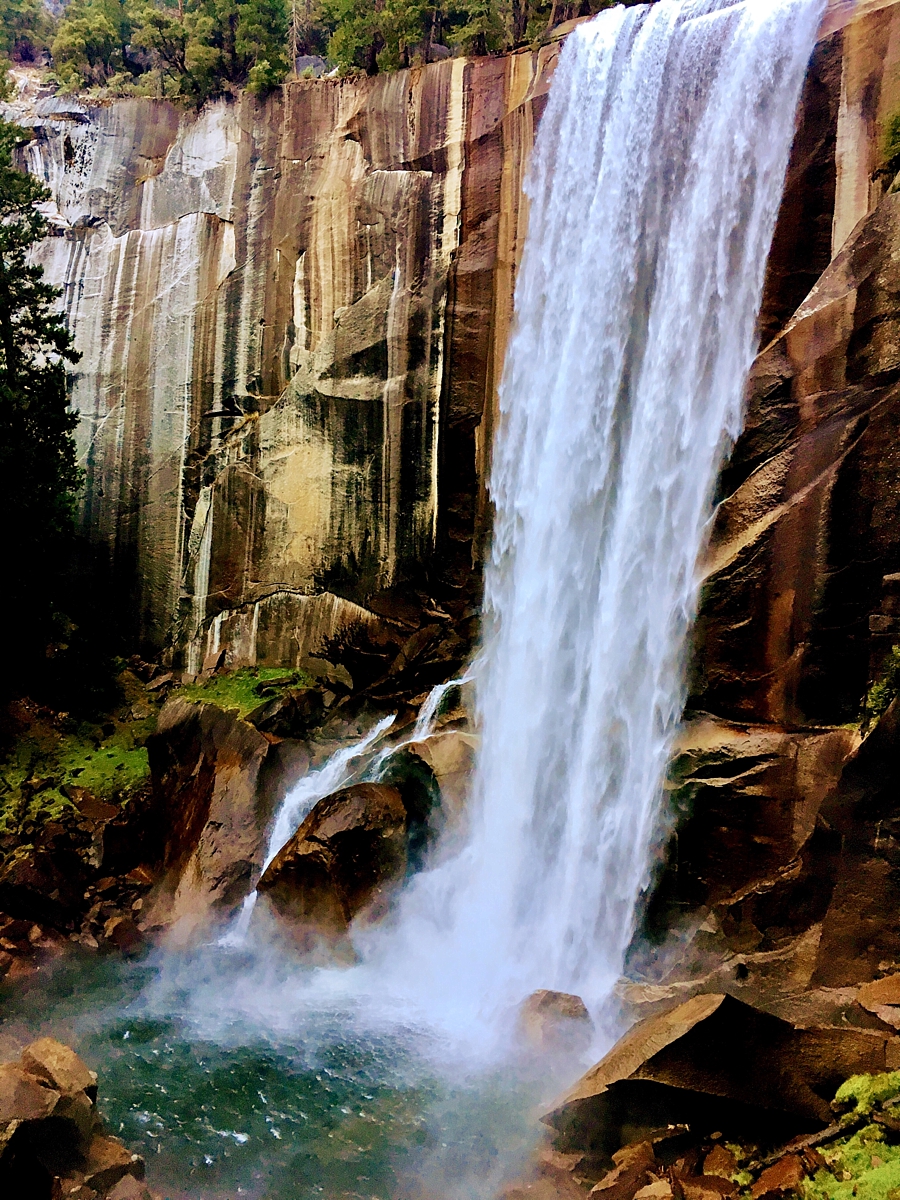 Alex Schloe | Travel Photography | Vernal Falls in Yosemite National Park, California