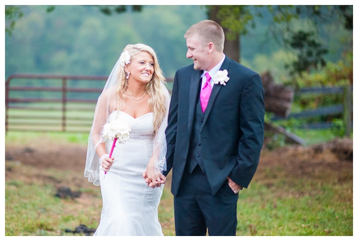 6_portraits > DylanJordan_countryfarm_virginia_wedding_photographer-16_web