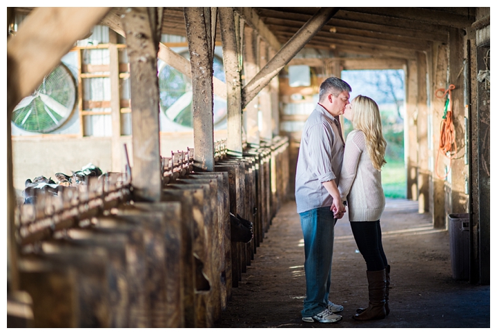 BruceAmanda_fall_farm_country_engagement_warrenton_virginia_photographer-133_web