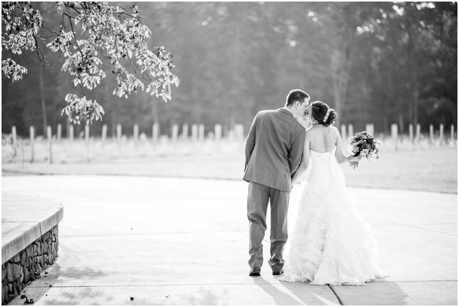 10-jared_brittany_morais_vineyard_virginia_wedding_photographer-3_web
