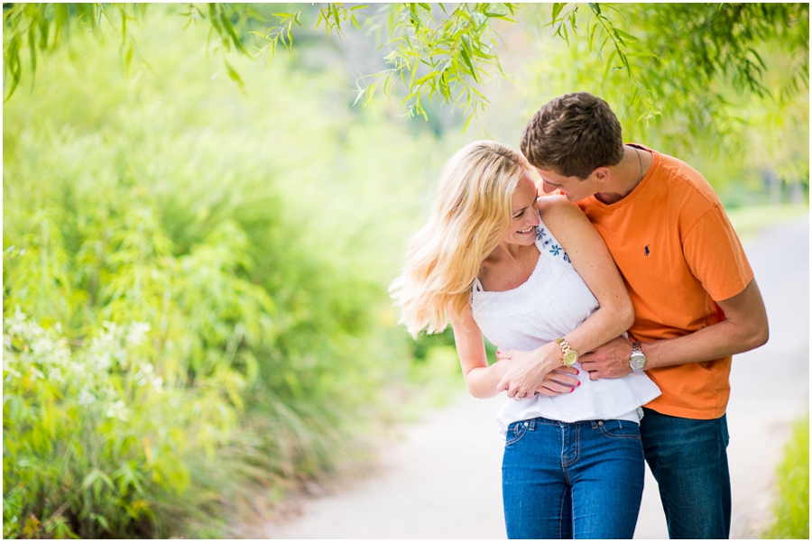 andrew_hannah_meadowlark_botanical_gardens_virginia_engagement-50_web