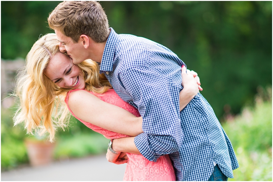 andrew_hannah_meadowlark_botanical_gardens_virginia_engagement-8_web