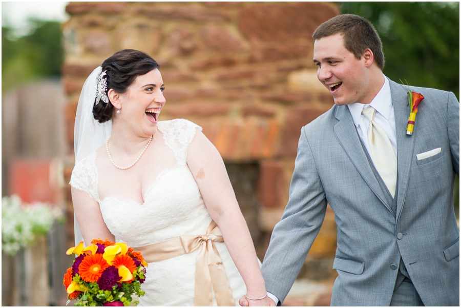 7-kevin_sara_winery_bull_run_virginia_wedding_photographer-11_web