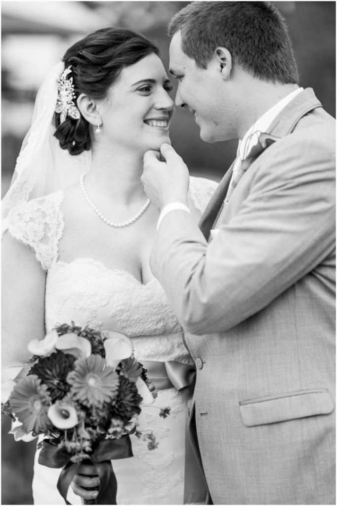 7-kevin_sara_winery_bull_run_virginia_wedding_photographer-6_web