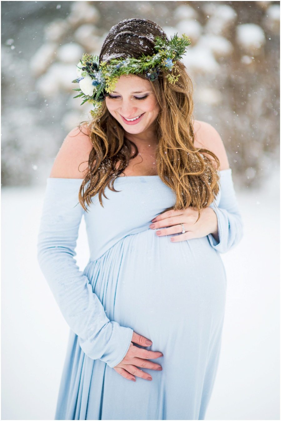 Warrenton, Virginia Photographer Maternity Snow Portraits