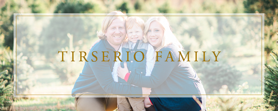 Tirserio Family | Warrenton, Virginia Christmas Tree Farm Portraits