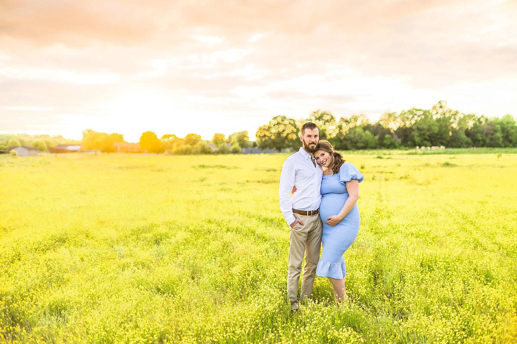 Keith & Lauren | A Virginia Flower Field Maternity