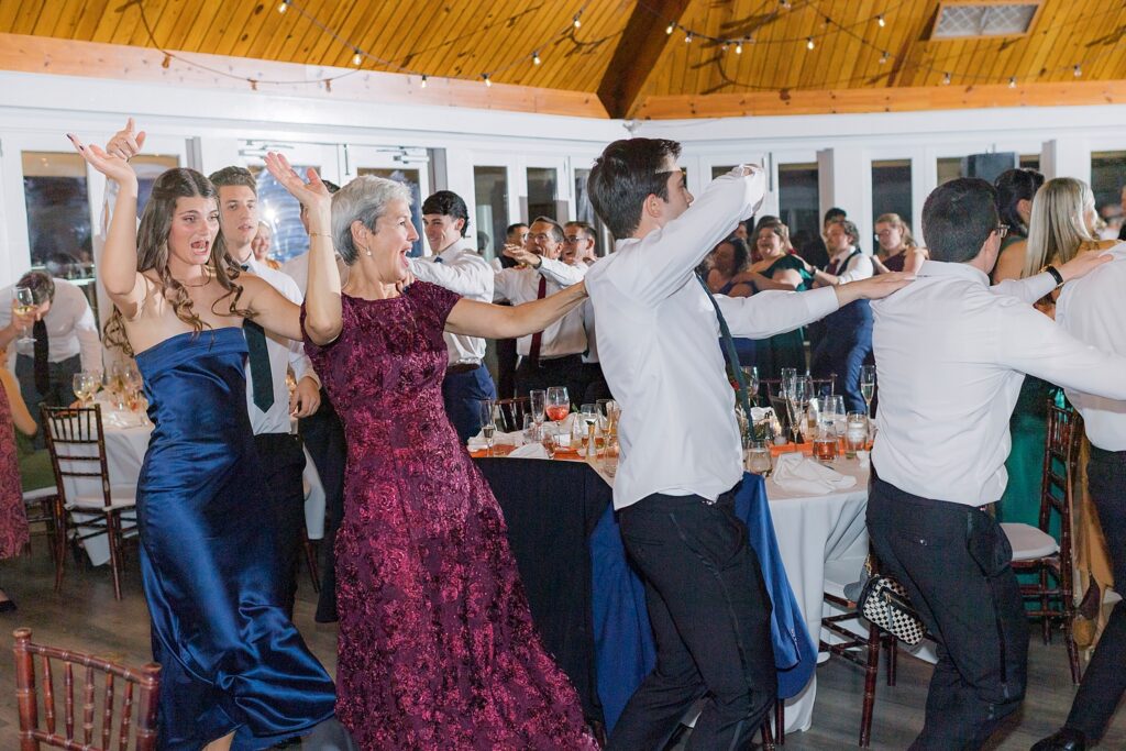 A Fall Colored Airlie Warrenton, Virginia Wedding