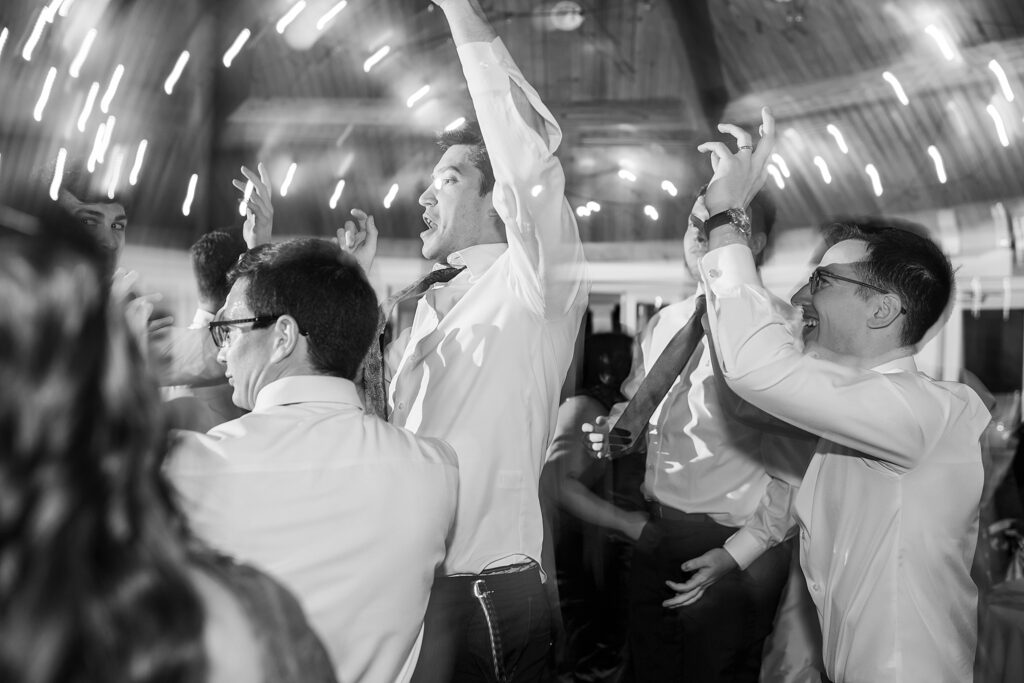 A Fall Colored Airlie Warrenton, Virginia Wedding