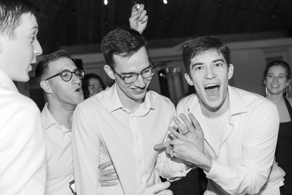 A Fall Colored Airlie Warrenton, Virginia Wedding