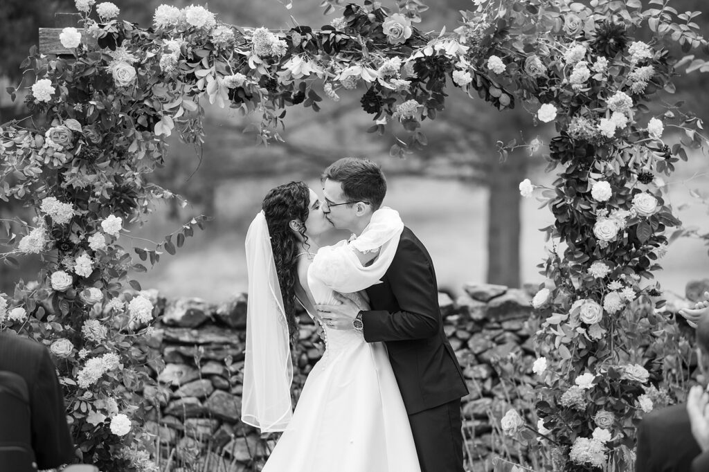 A Fall Colored Airlie Warrenton, Virginia Wedding