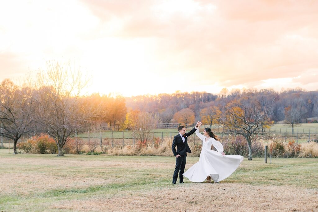 A Fall Colored Airlie Warrenton, Virginia Wedding